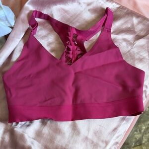 Very good condition. Light support sports bra
